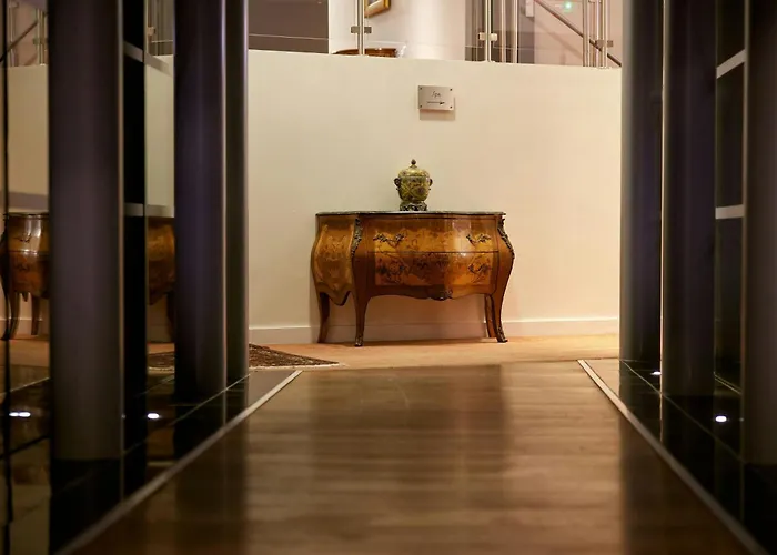 מלון L'hermitage Gantois, Autograph Collection 5*