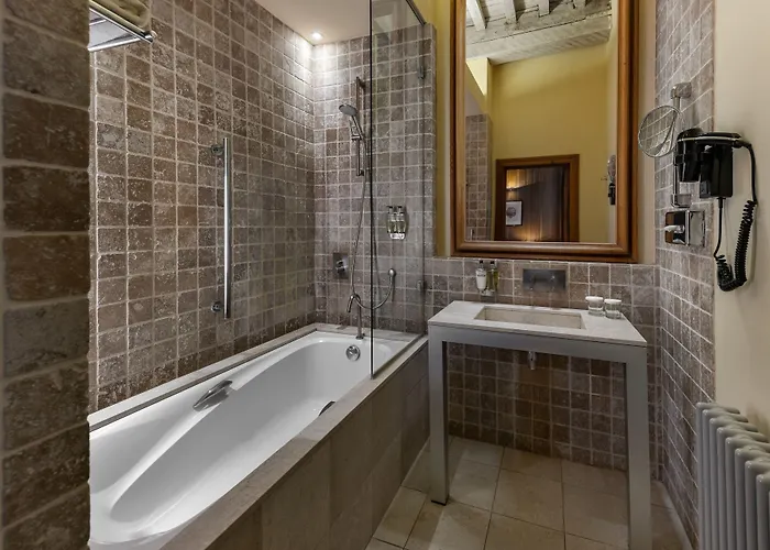 L'hermitage Gantois, Autograph Collection ליל